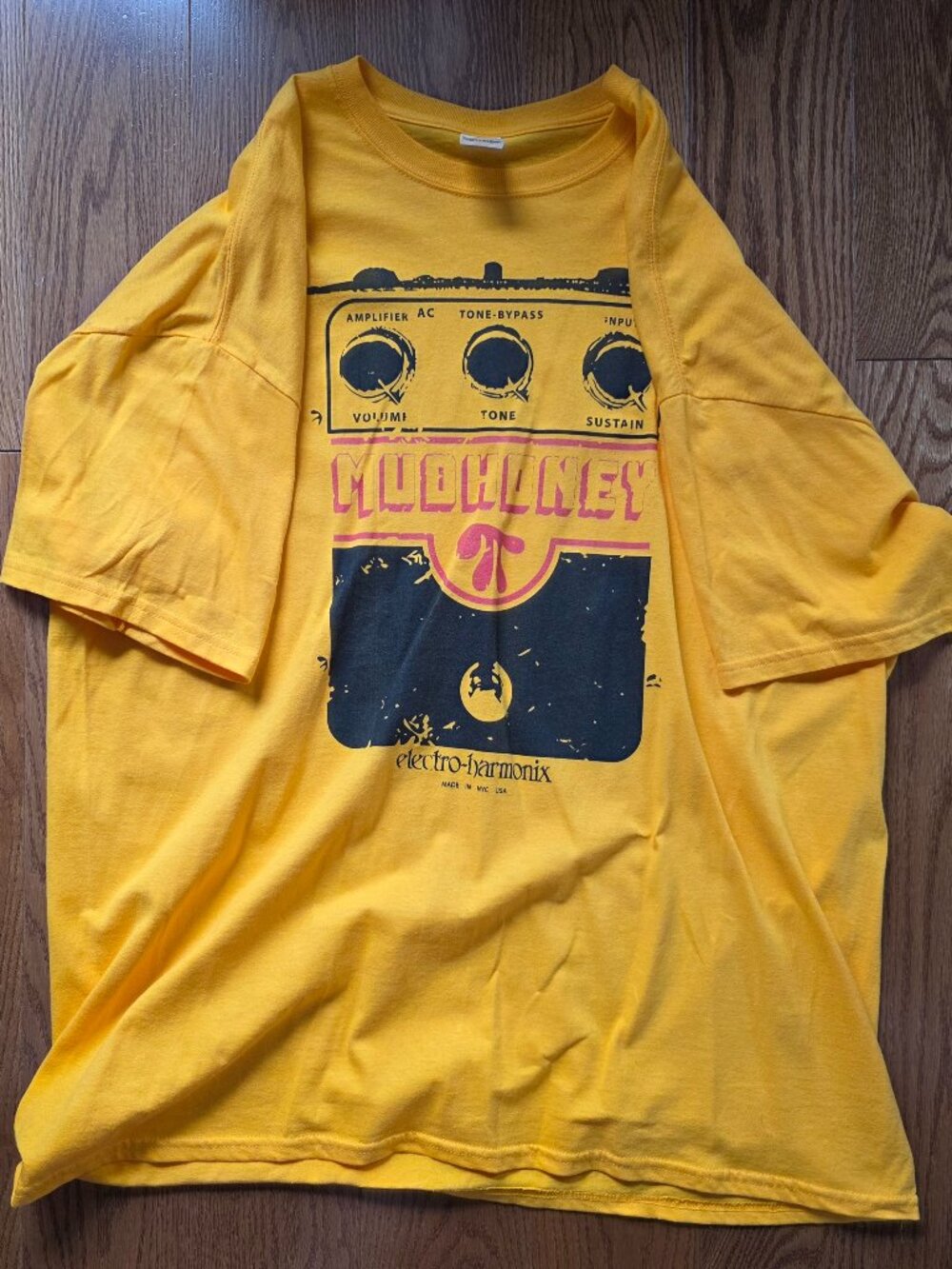 XXL Mudhoney yellow tshirt